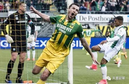 中学游泳队 中学游泳队