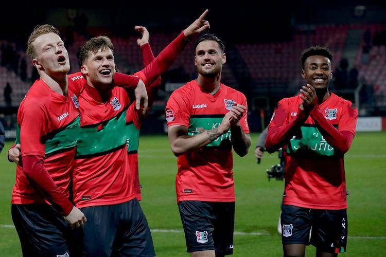 他们如何在 他们如何在